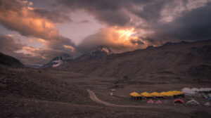 Sunset Chandra taal camp site